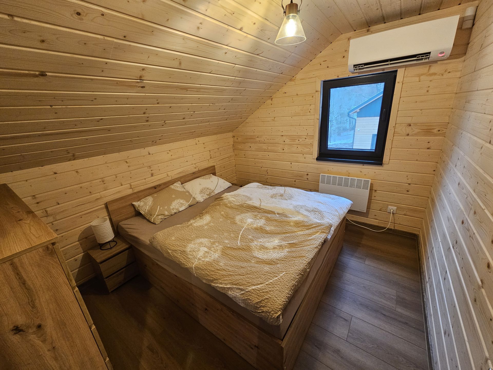 Útulný podkrovní pokoj